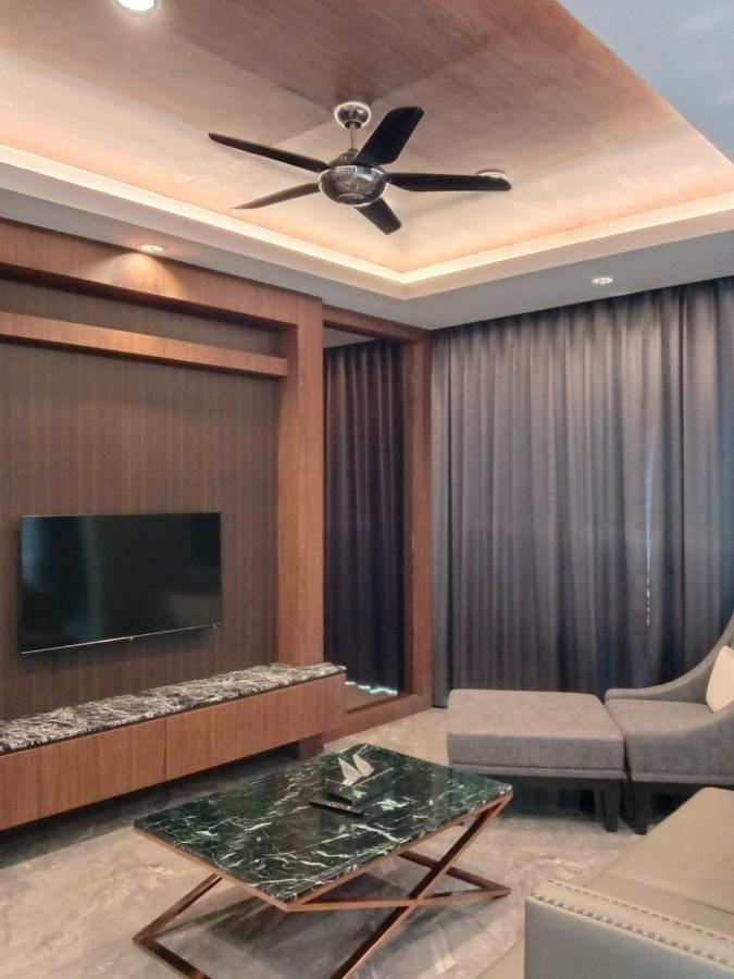 2 Bed Luxury Pool Villa Sleeps 6 Phuket ภายนอก รูปภาพ