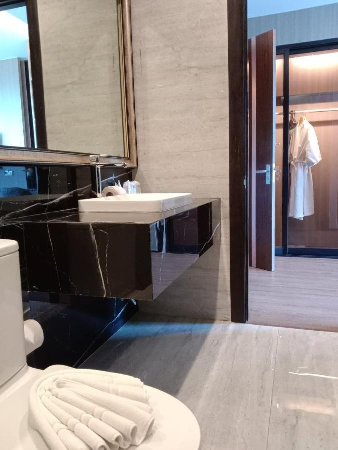 2 Bed Luxury Pool Villa Sleeps 6 Phuket ภายนอก รูปภาพ